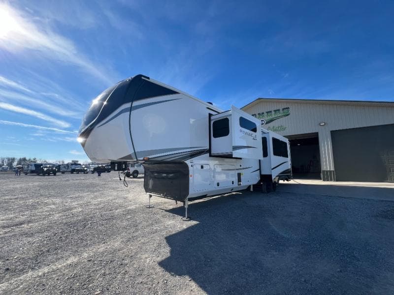 2026 Jayco 2026 Jayco Pinnacle - thumbnail 5