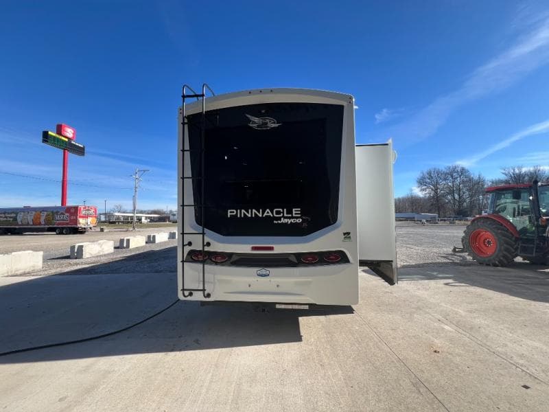 2026 Jayco 2026 Jayco Pinnacle - thumbnail 7