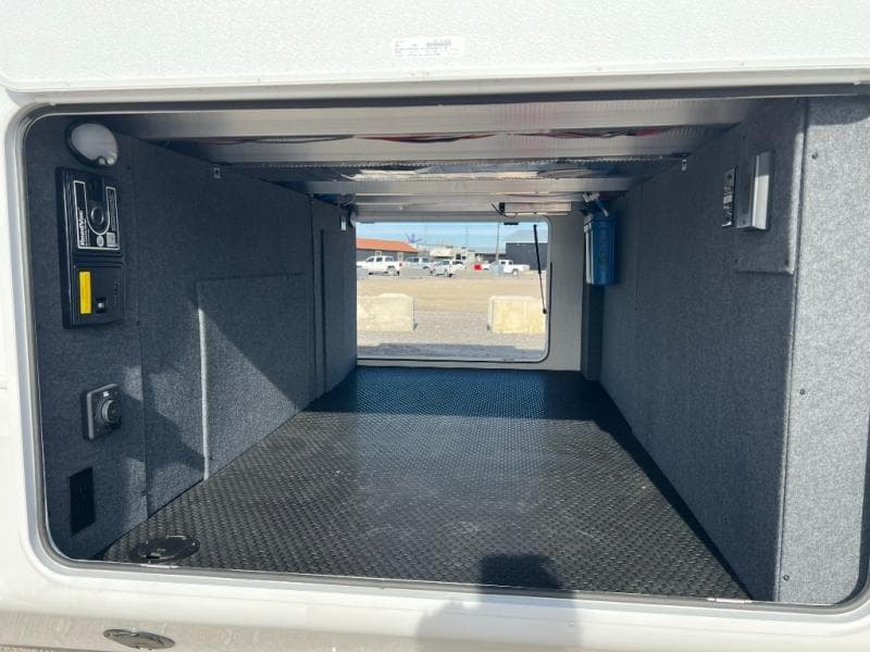 2026 Jayco 2026 Jayco Pinnacle - thumbnail 9