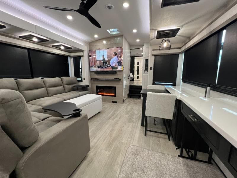 2026 Jayco 2026 Jayco Pinnacle - thumbnail 30