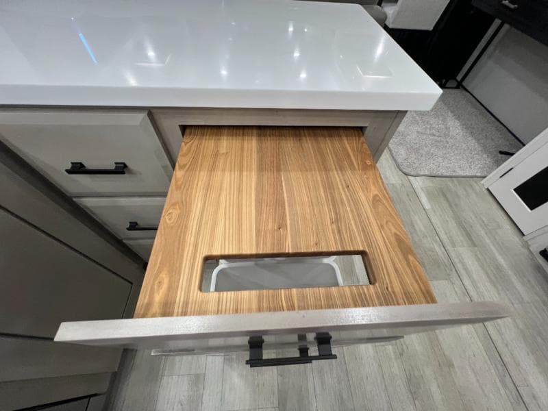 2026 Jayco 2026 Jayco Pinnacle - thumbnail 33