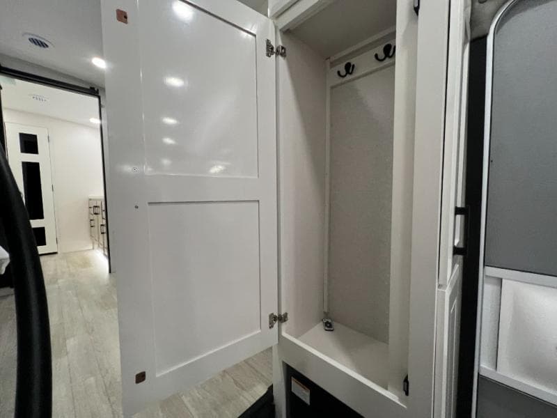 2026 Jayco 2026 Jayco Pinnacle - thumbnail 56