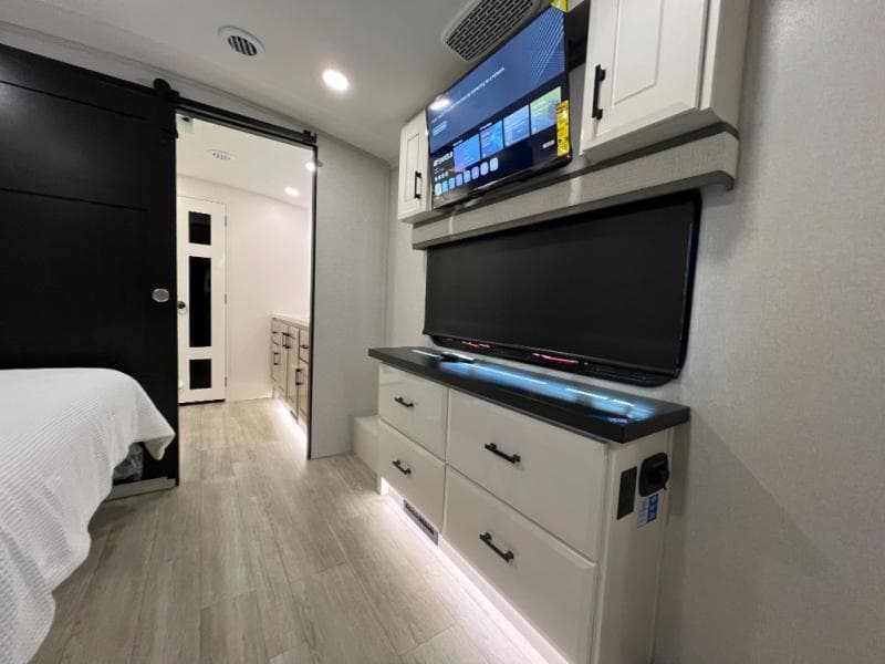 2026 Jayco 2026 Jayco Pinnacle - thumbnail 64