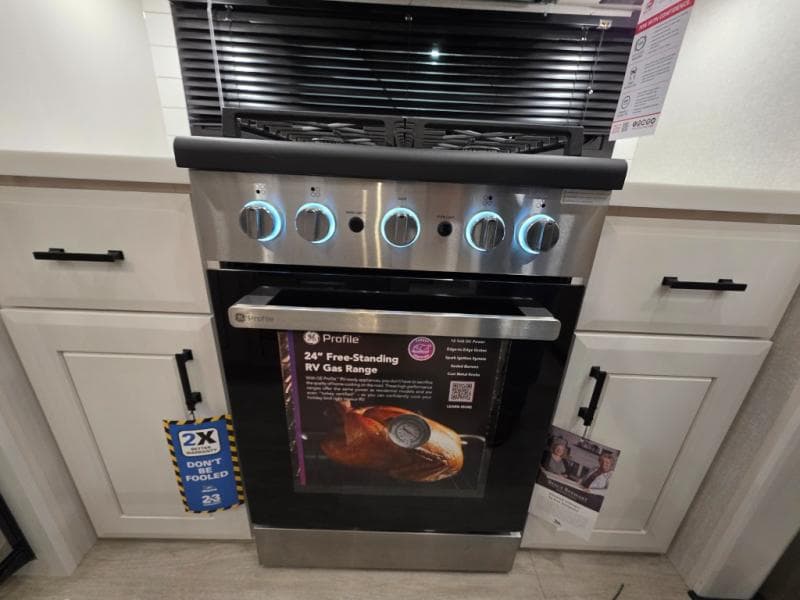 2026 Jayco 2026 Jayco Pinnacle - thumbnail 26