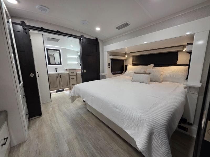 2026 Jayco 2026 Jayco Pinnacle - thumbnail 49