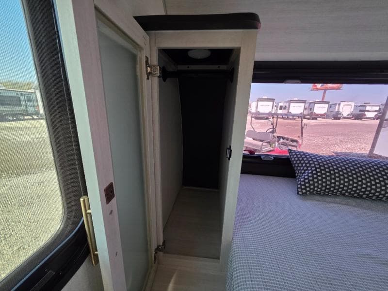 2026 Forest River 2026 Forest River R-Pod - thumbnail 30