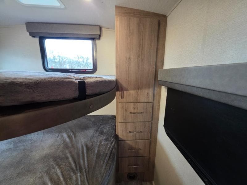 2022 Grand Design 2022 Grand Design Imagine - thumbnail 16