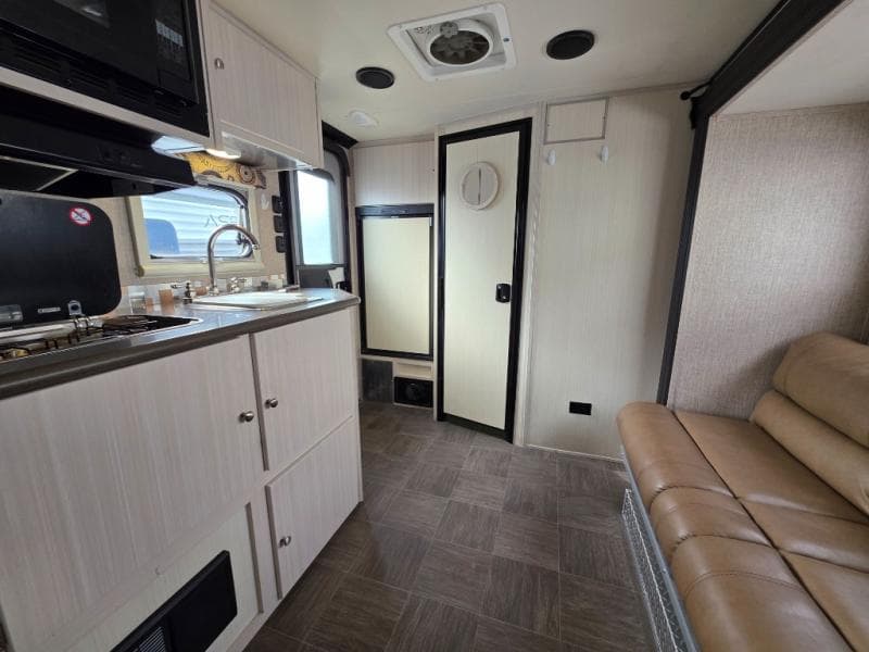 2017 Livin Lite 2017 Livin Lite CampLite - thumbnail 14