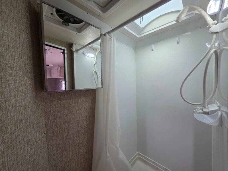 2017 Livin Lite 2017 Livin Lite CampLite - thumbnail 23