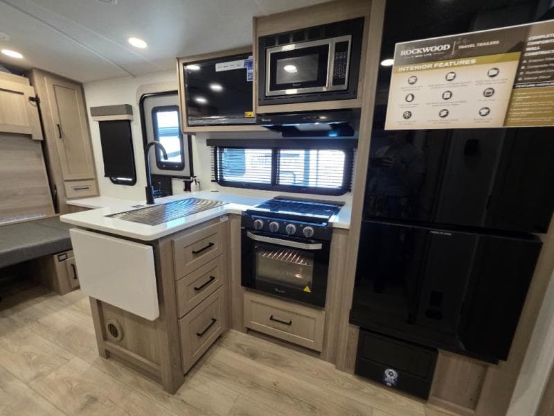 2026 Forest River 2026 Forest River Rockwood Mini Lite - thumbnail 23