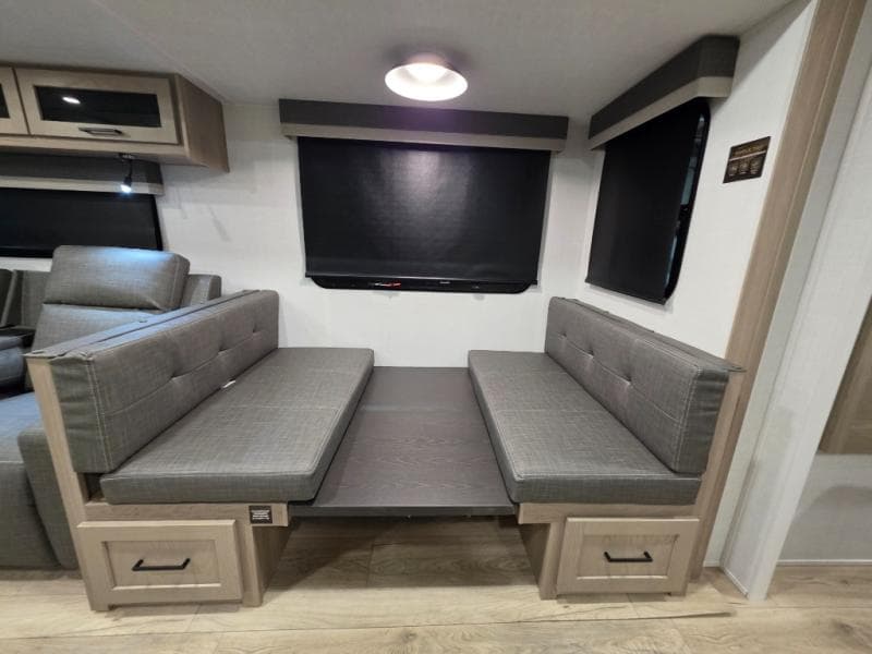 2026 Forest River 2026 Forest River Rockwood Ultra Lite - thumbnail 10