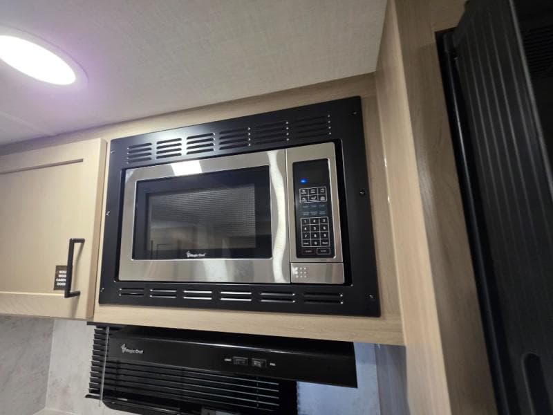 2026 Forest River 2026 Forest River Rockwood Ultra Lite - thumbnail 21