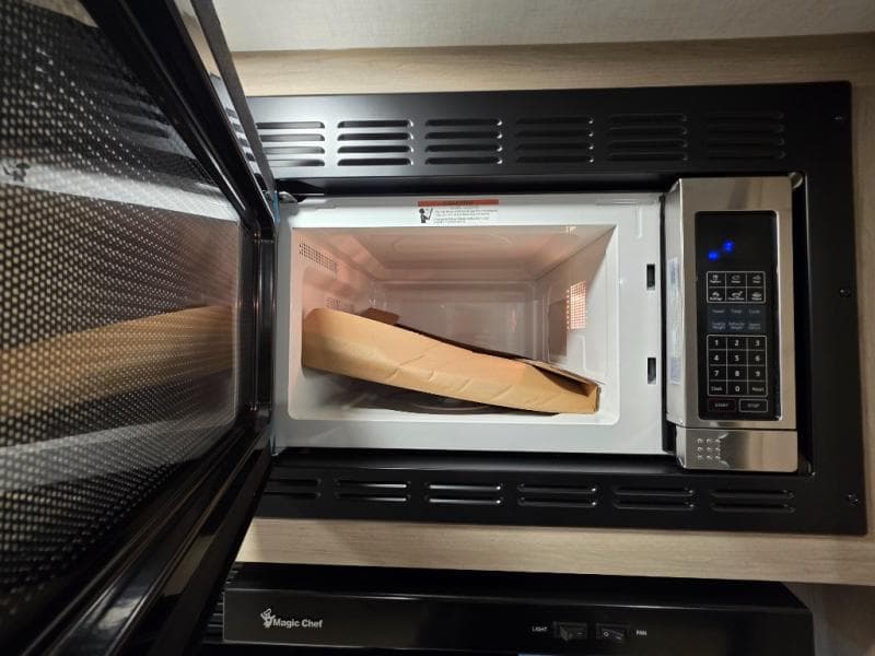 2026 Forest River 2026 Forest River Rockwood Ultra Lite - thumbnail 22