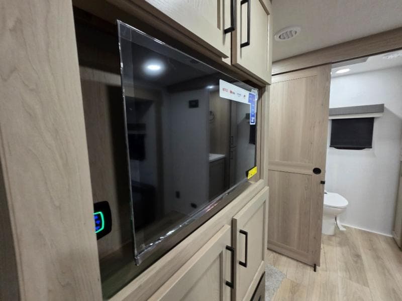 2026 Forest River 2026 Forest River Rockwood Ultra Lite - thumbnail 25