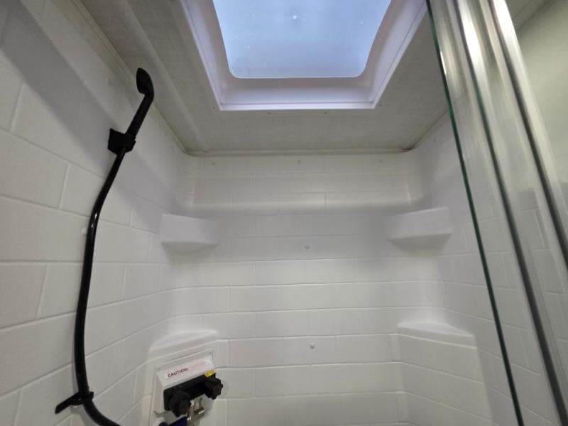 2026 Forest River 2026 Forest River Rockwood Ultra Lite - thumbnail 28