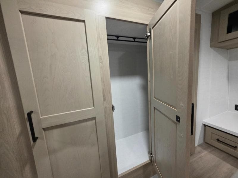 2026 Forest River 2026 Forest River Rockwood Ultra Lite - thumbnail 43