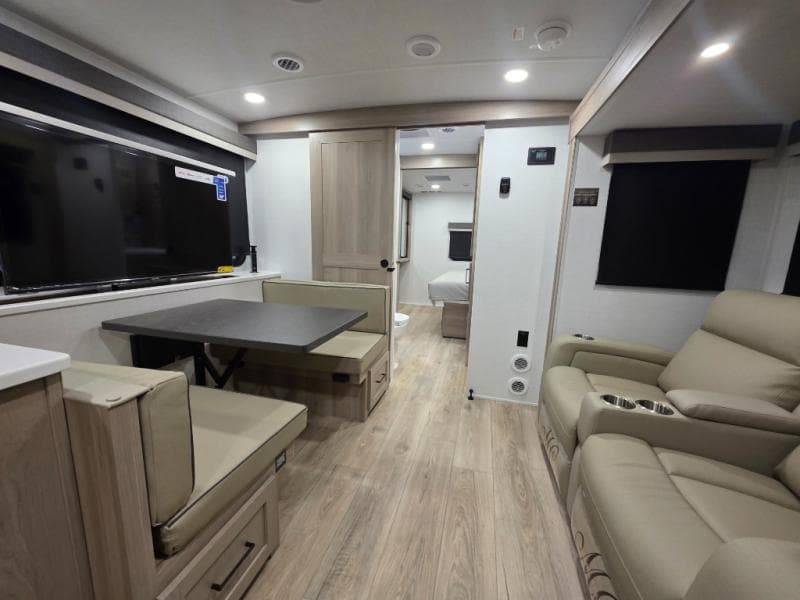 2026 Forest River 2026 Forest River Rockwood Ultra Lite - thumbnail 17