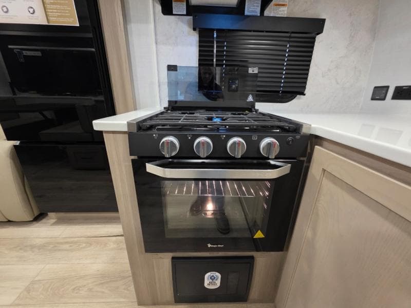 2026 Forest River 2026 Forest River Rockwood Ultra Lite - thumbnail 19