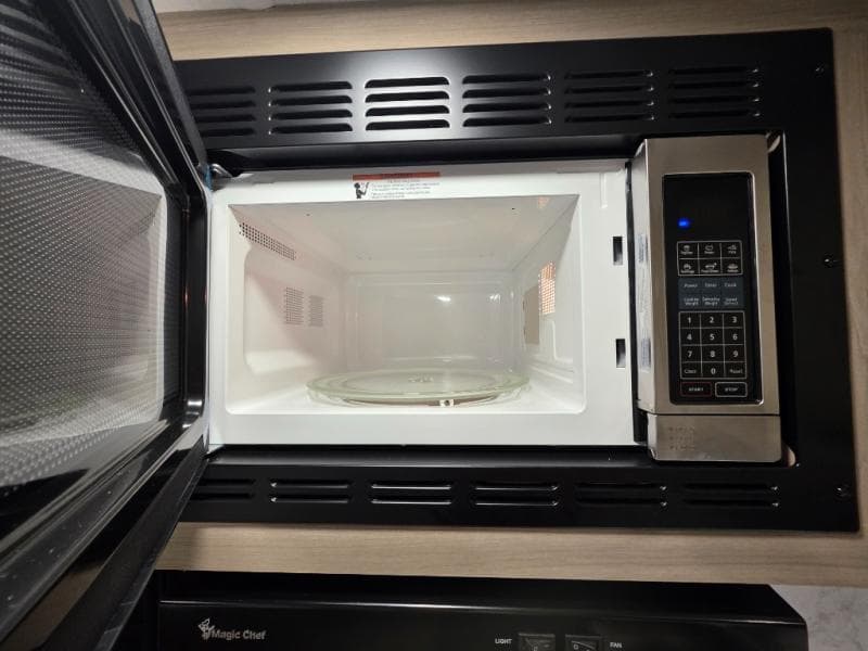 2026 Forest River 2026 Forest River Rockwood Ultra Lite - thumbnail 23