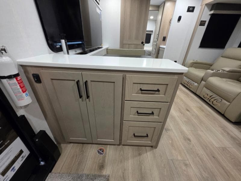 2026 Forest River 2026 Forest River Rockwood Ultra Lite - thumbnail 24