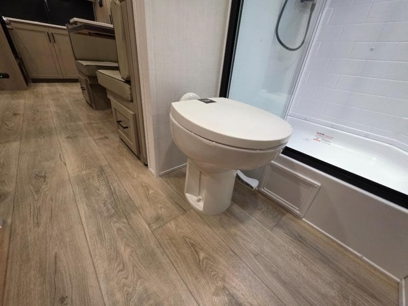 2026 Forest River 2026 Forest River Rockwood Ultra Lite - thumbnail 40