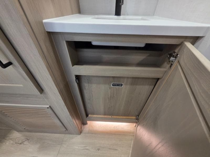 2026 Forest River 2026 Forest River Rockwood Ultra Lite - thumbnail 43