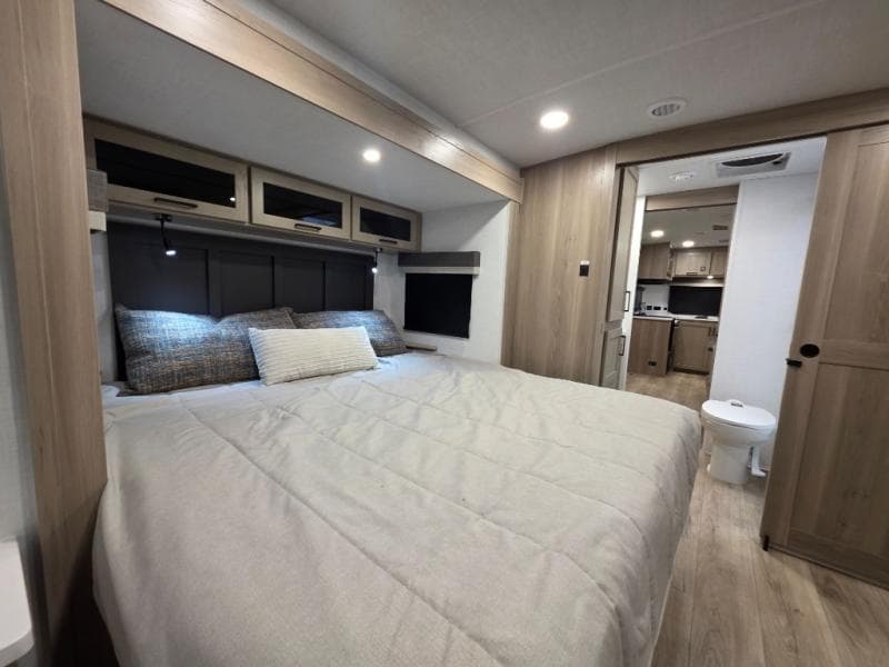 2026 Forest River 2026 Forest River Rockwood Ultra Lite - thumbnail 52