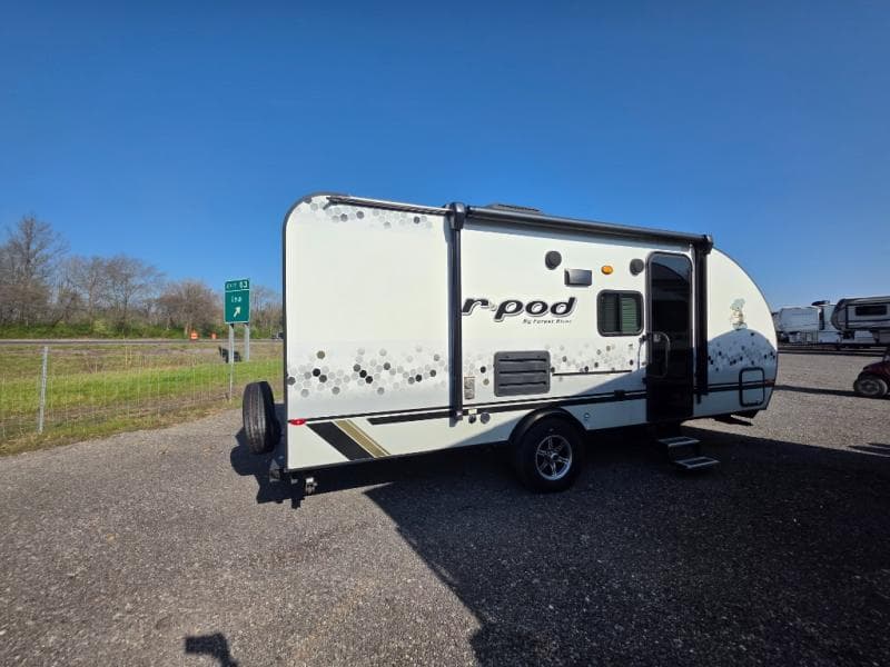 2021 Forest River 2021 Forest River R-Pod - thumbnail 7