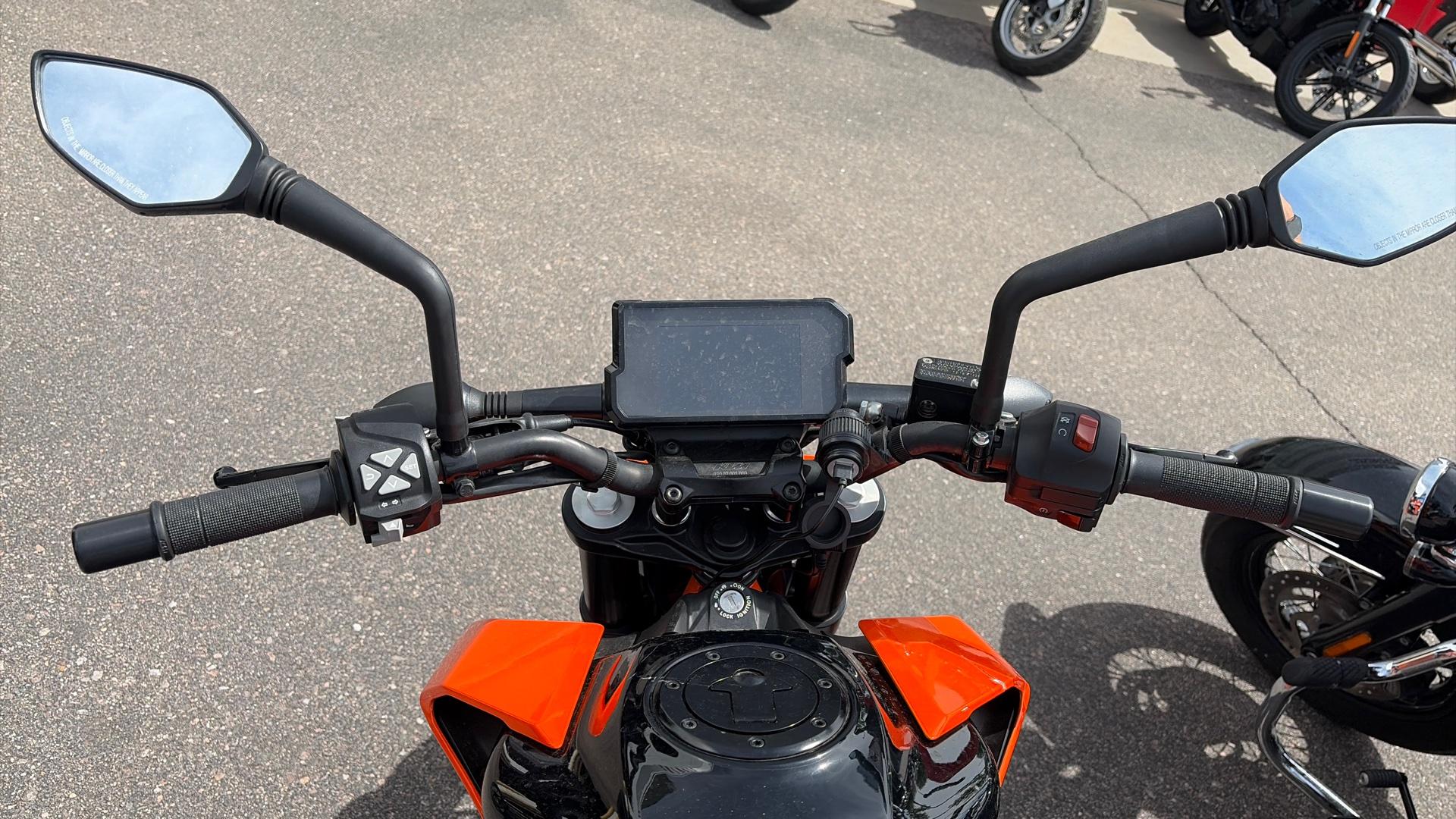 2019 KTM 2019 KTM 390 Duke - thumbnail 10