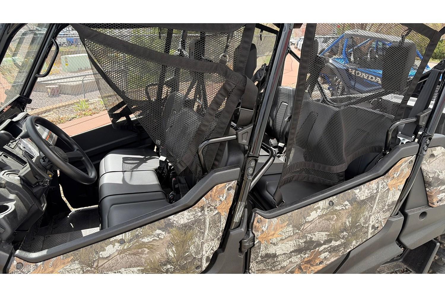 2025 Honda 2025 Honda Pioneer 1000-6 Deluxe CrewSXS10M6DS - thumbnail 10