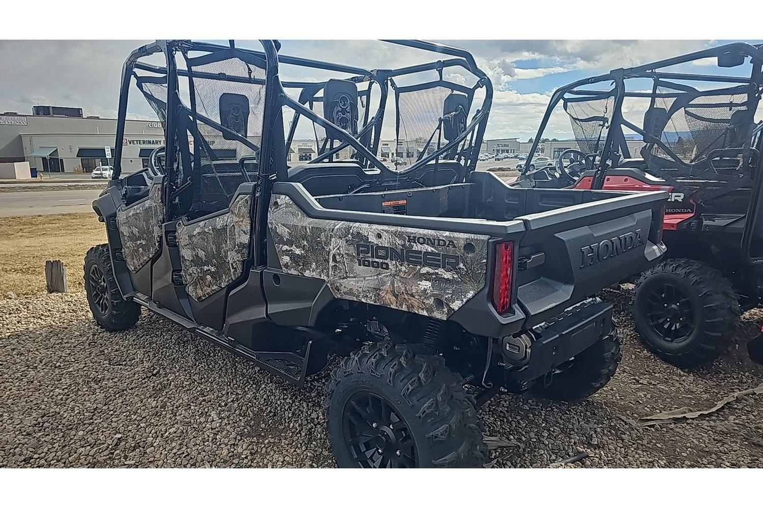 2025 Honda 2025 Honda Pioneer 1000-6 Deluxe CrewSXS10M6DS - thumbnail 15