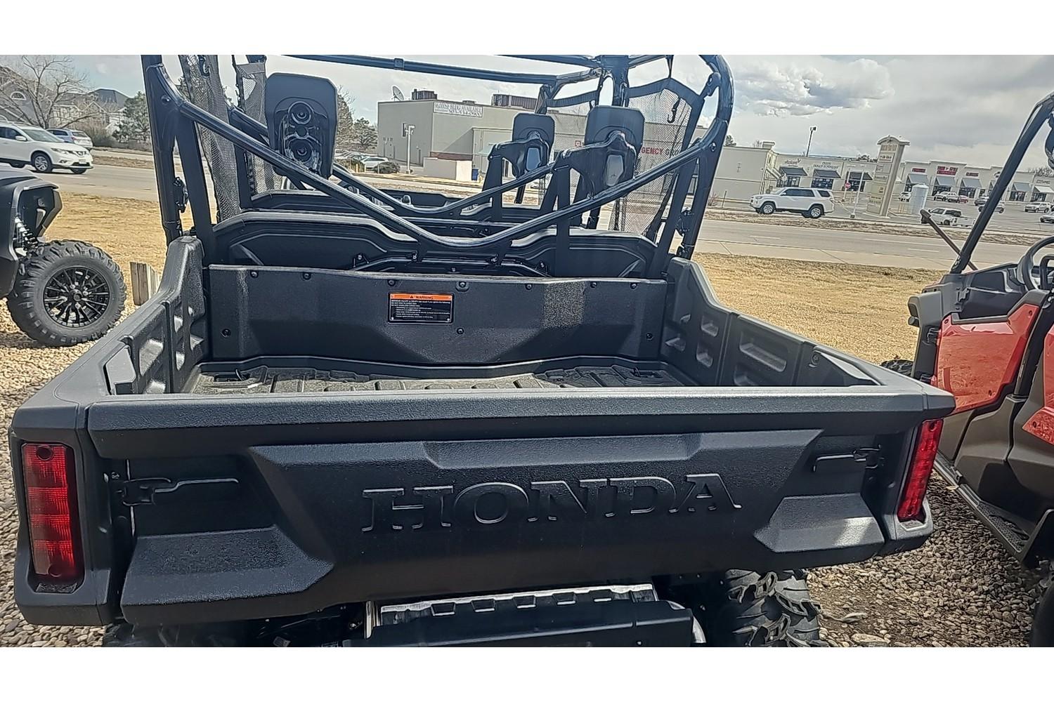 2025 Honda 2025 Honda Pioneer 1000-6 Deluxe CrewSXS10M6DS - thumbnail 16