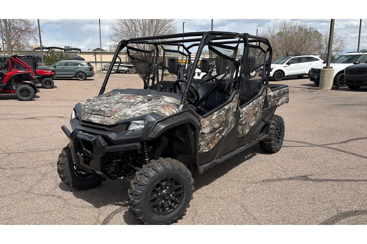 2025 Honda 2025 Honda Pioneer 1000-6 Deluxe Crew - thumbnail 2