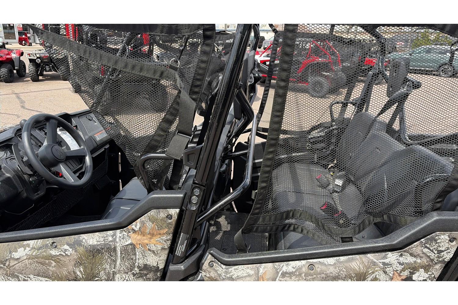 2025 Honda 2025 Honda Pioneer 1000-6 Deluxe Crew - thumbnail 12