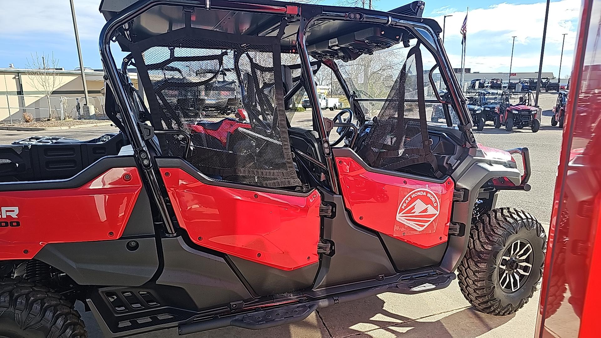 2025 Honda 2025 Honda Pioneer 1000-6 Deluxe CrewSXS10M6DS - thumbnail 6