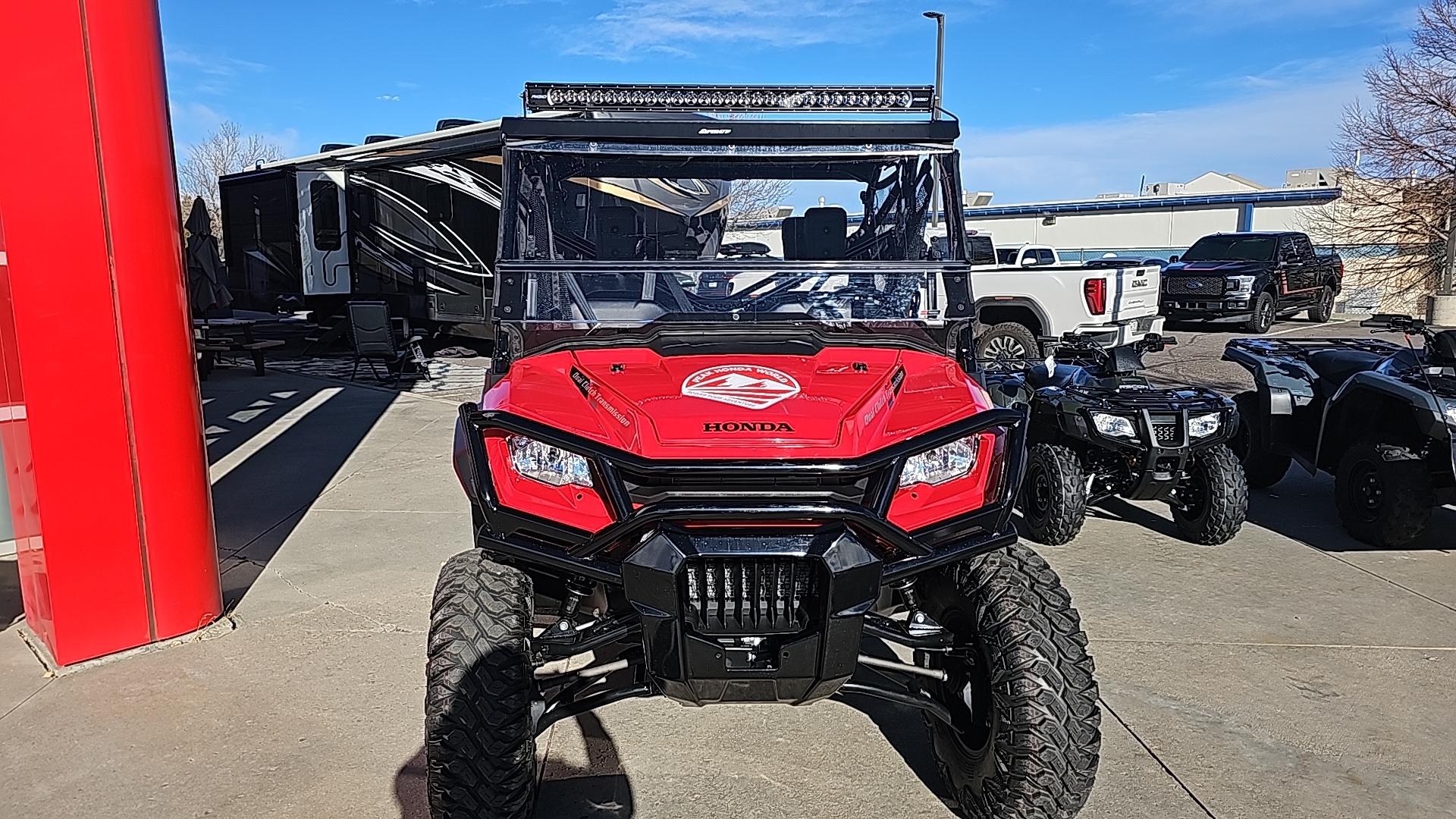 2025 Honda 2025 Honda Pioneer 1000-6 Deluxe CrewSXS10M6DS - thumbnail 8