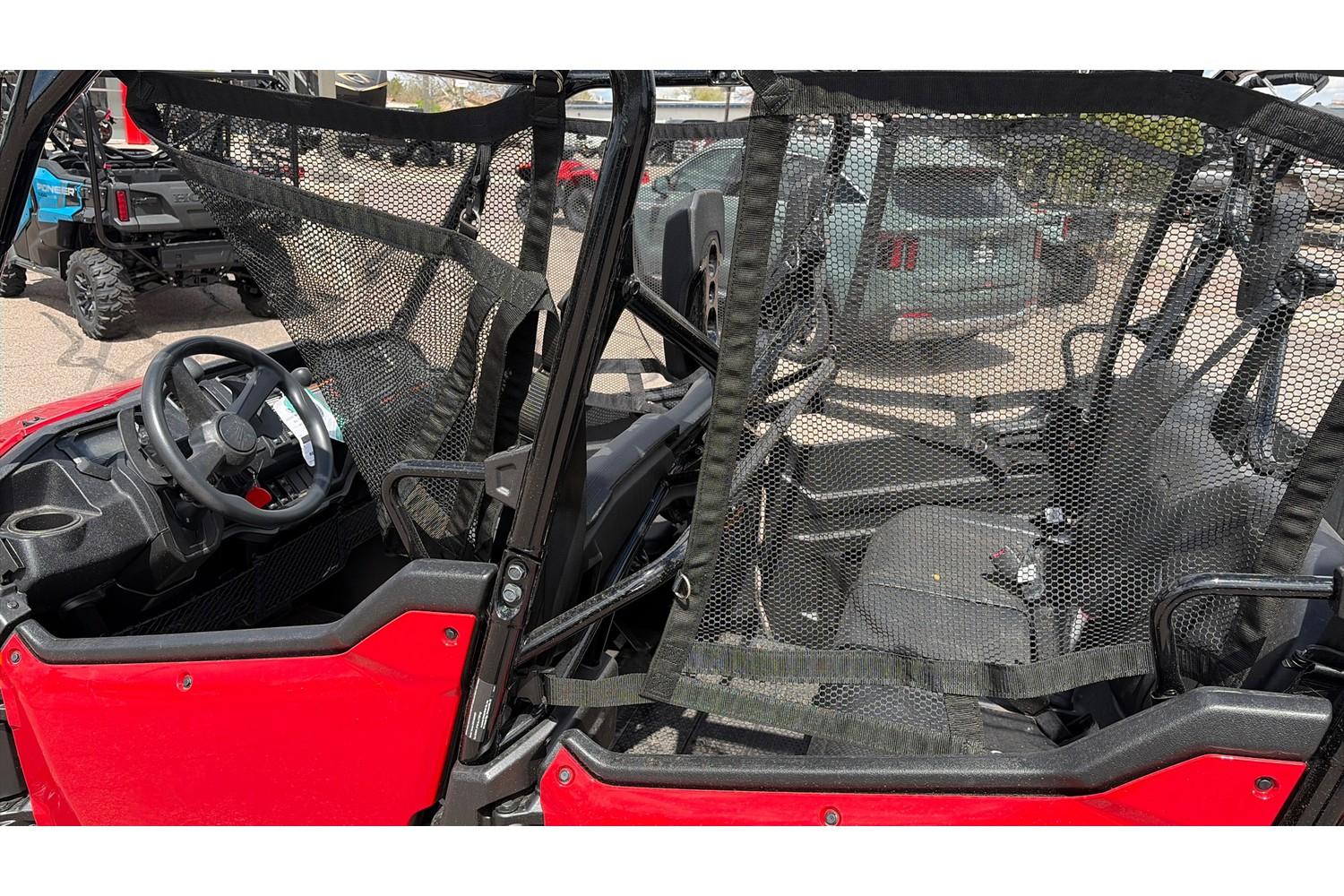 2025 Honda 2025 Honda Pioneer 1000-6 Deluxe Crew - thumbnail 12