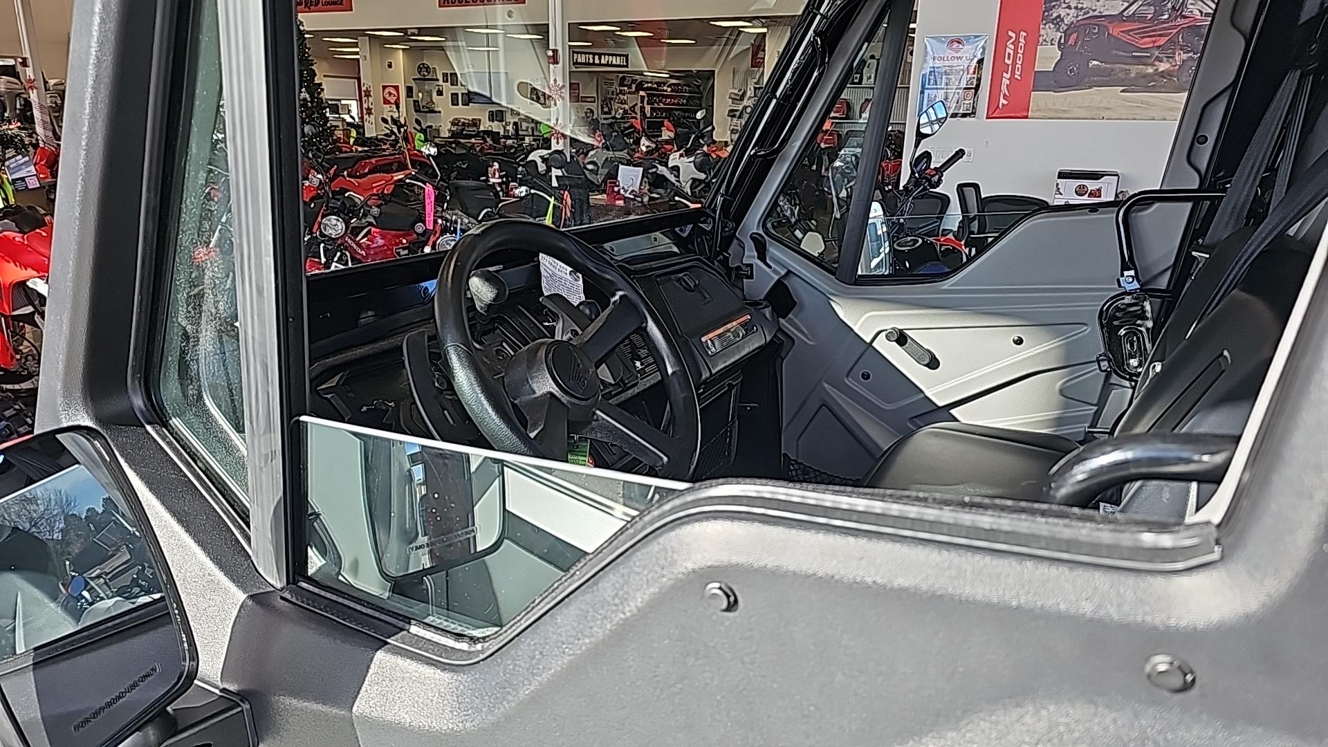 2025 Honda 2025 Honda Pioneer 1000 Deluxe SXS10M3DS - thumbnail 2