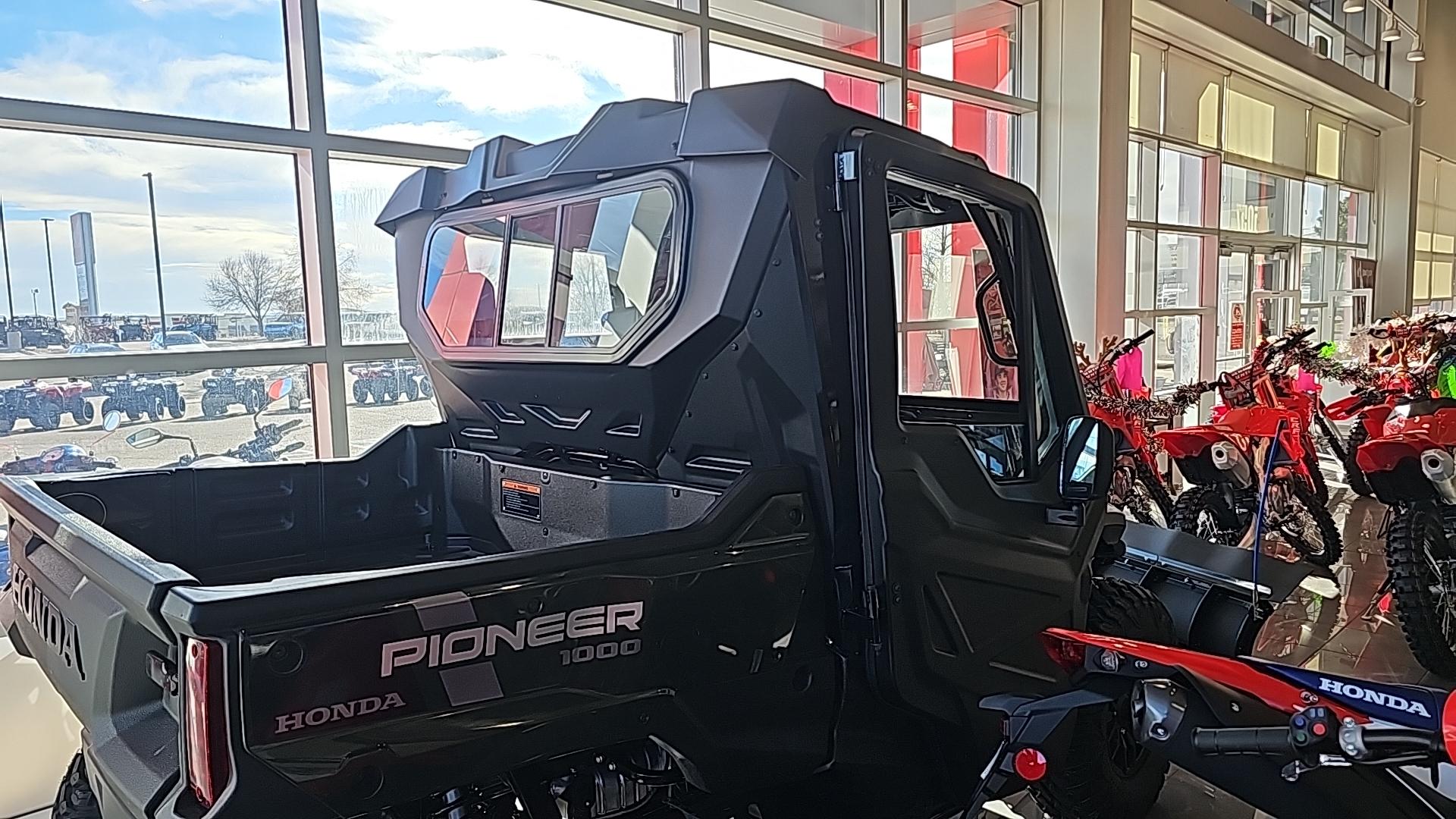 2025 Honda 2025 Honda Pioneer 1000 Deluxe SXS10M3DS - thumbnail 5