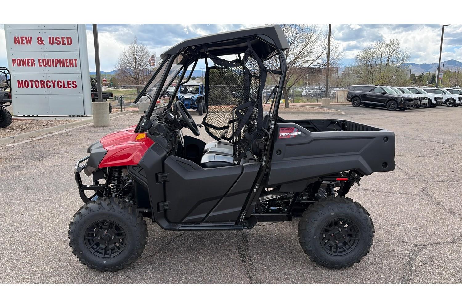 2026 Honda 2026 Honda Pioneer 700 Deluxe SXS700M2DT - thumbnail 3