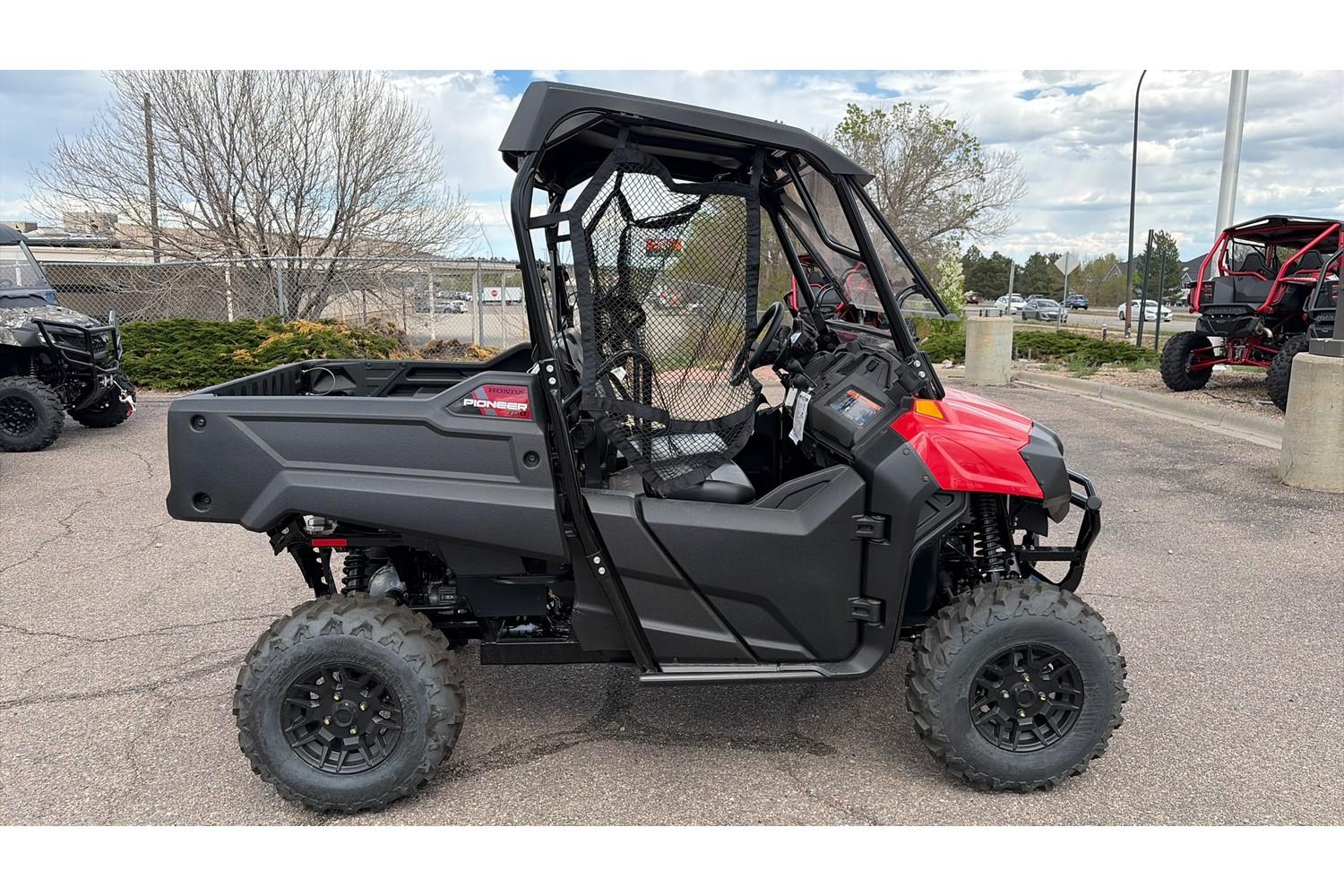 2026 Honda 2026 Honda Pioneer 700 Deluxe SXS700M2DT - thumbnail 7