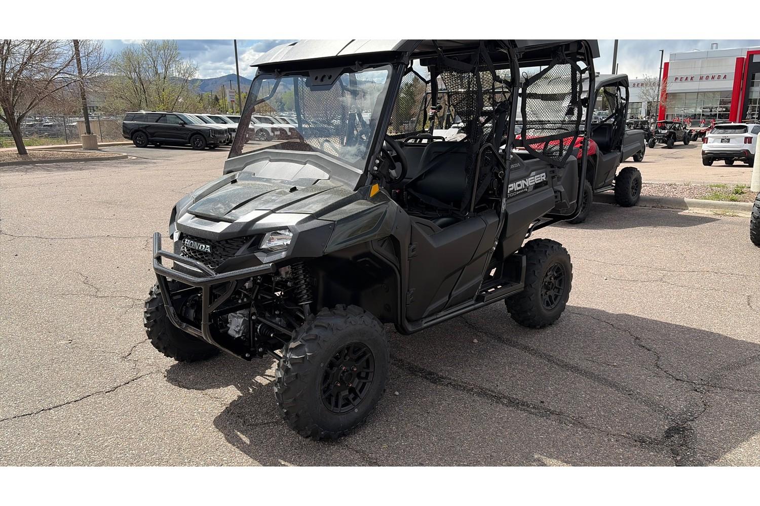 2026 Honda Pioneer 700-4 Deluxe SXS700M4DT