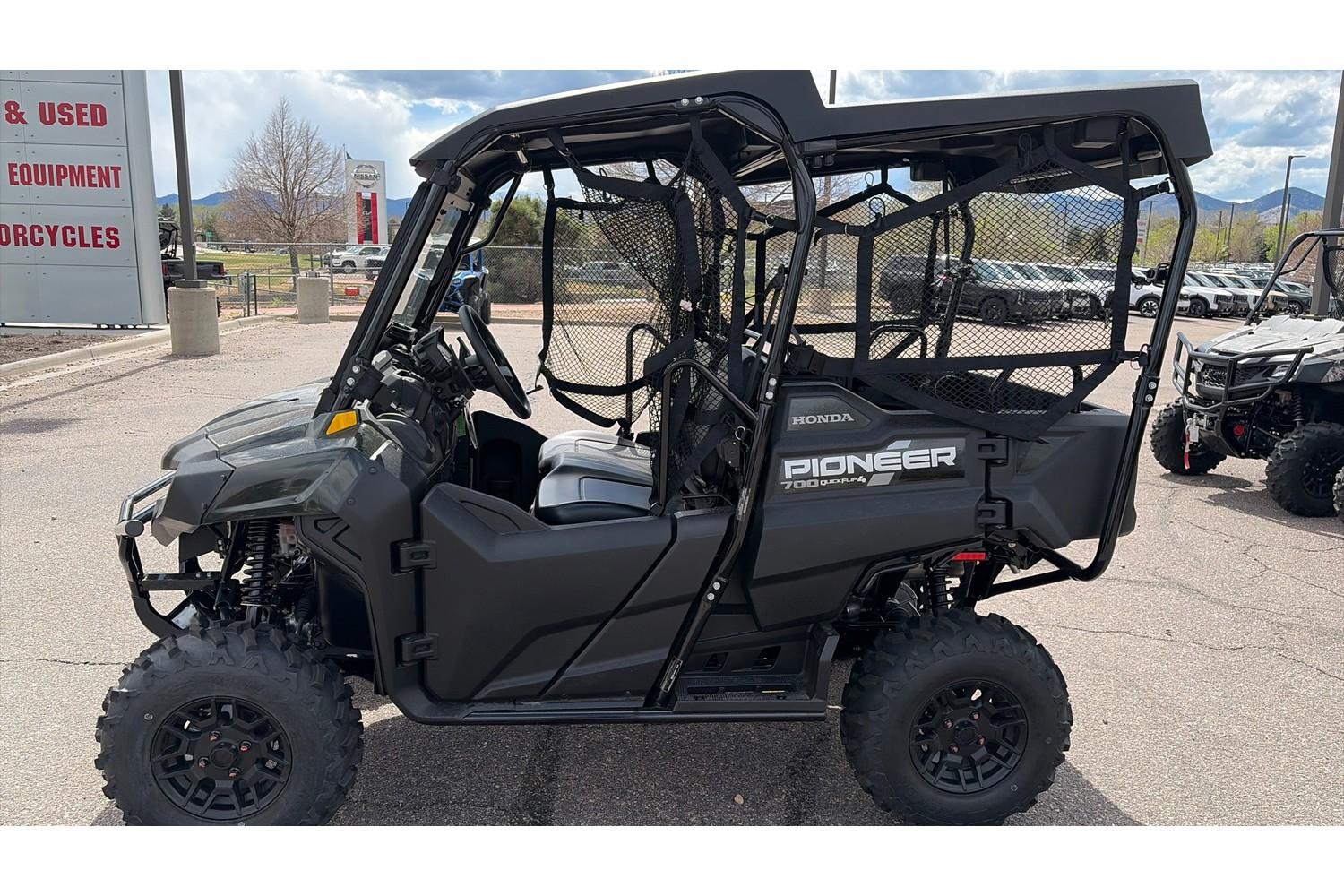 2026 Honda 2026 Honda Pioneer 700-4 Deluxe SXS700M4DT - thumbnail 2