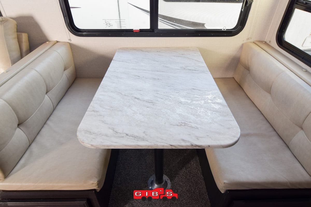 2019 Venture RV 2019 Venture RV SportTrek - thumbnail 9