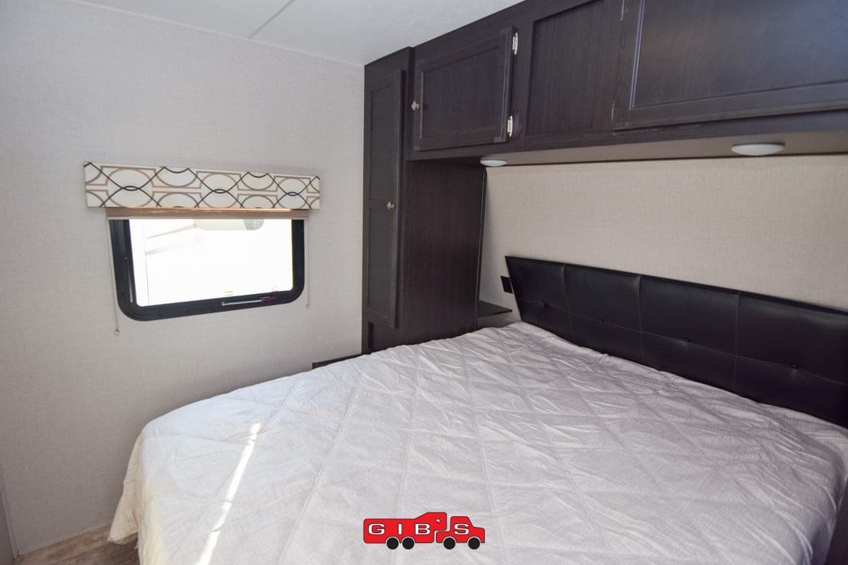 2019 Venture RV 2019 Venture RV SportTrek - thumbnail 19