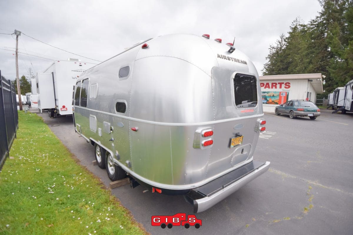 2018 Airstream 2018 Airstream Flying Cloud - thumbnail 4
