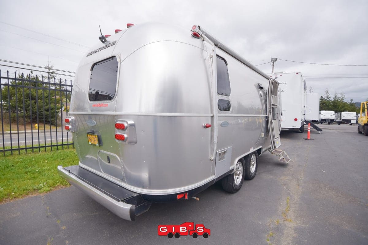 2018 Airstream 2018 Airstream Flying Cloud - thumbnail 5