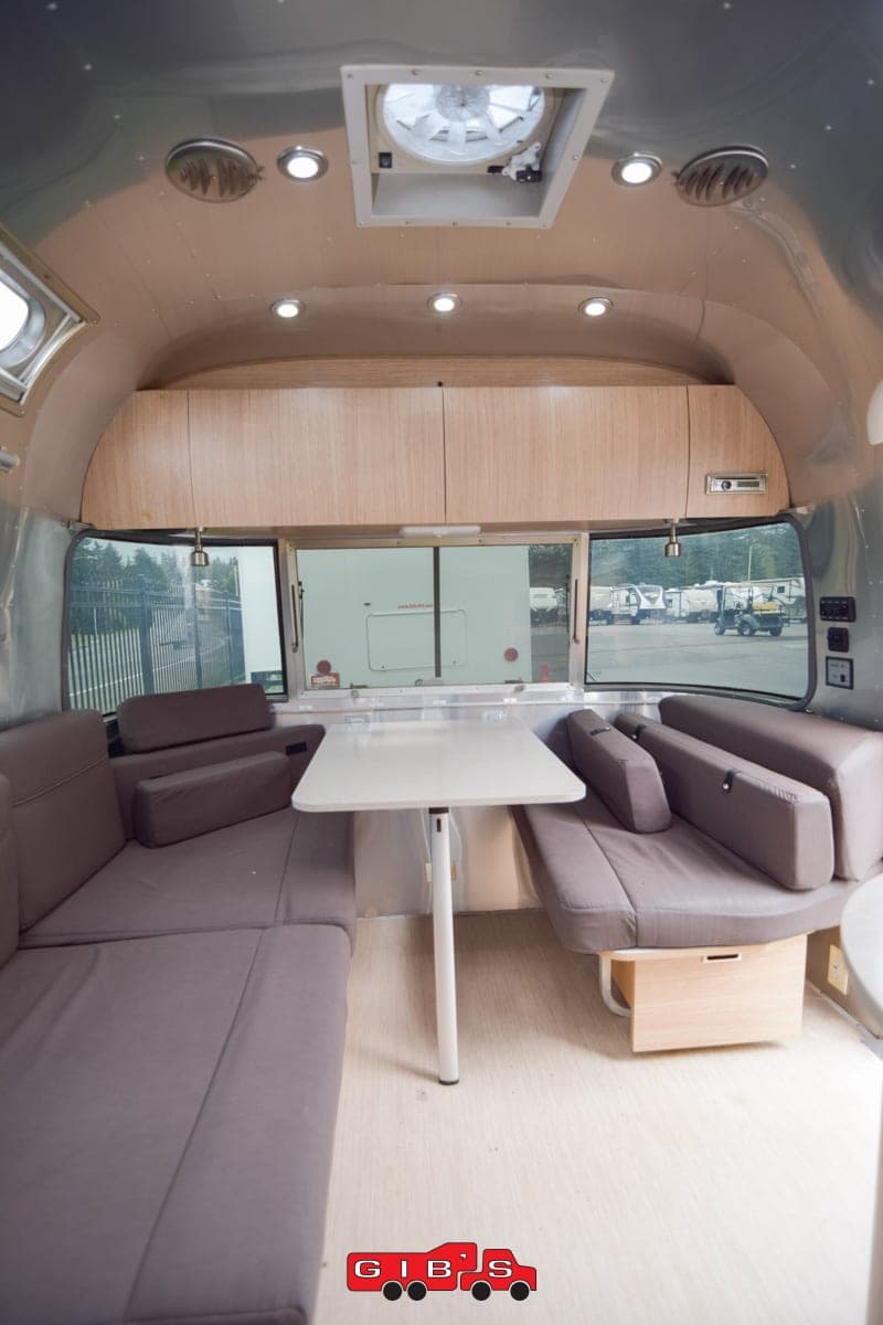 2018 Airstream 2018 Airstream Flying Cloud - thumbnail 11