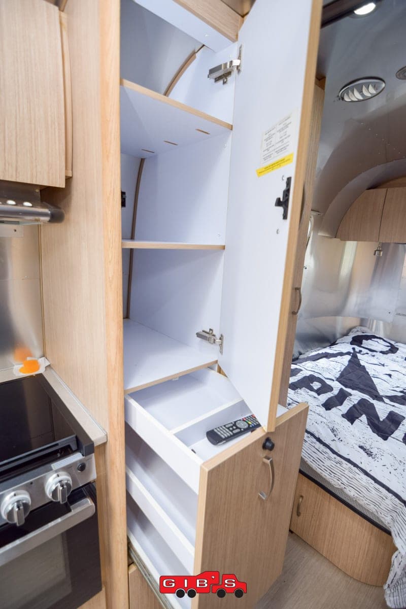 2018 Airstream 2018 Airstream Flying Cloud - thumbnail 16