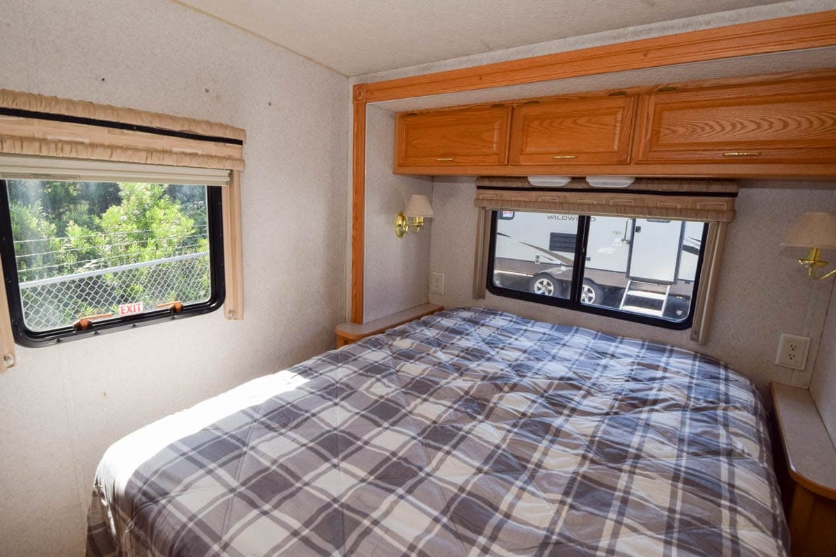 2004 Winnebago 2004 Winnebago Minnie Winnie - thumbnail 25